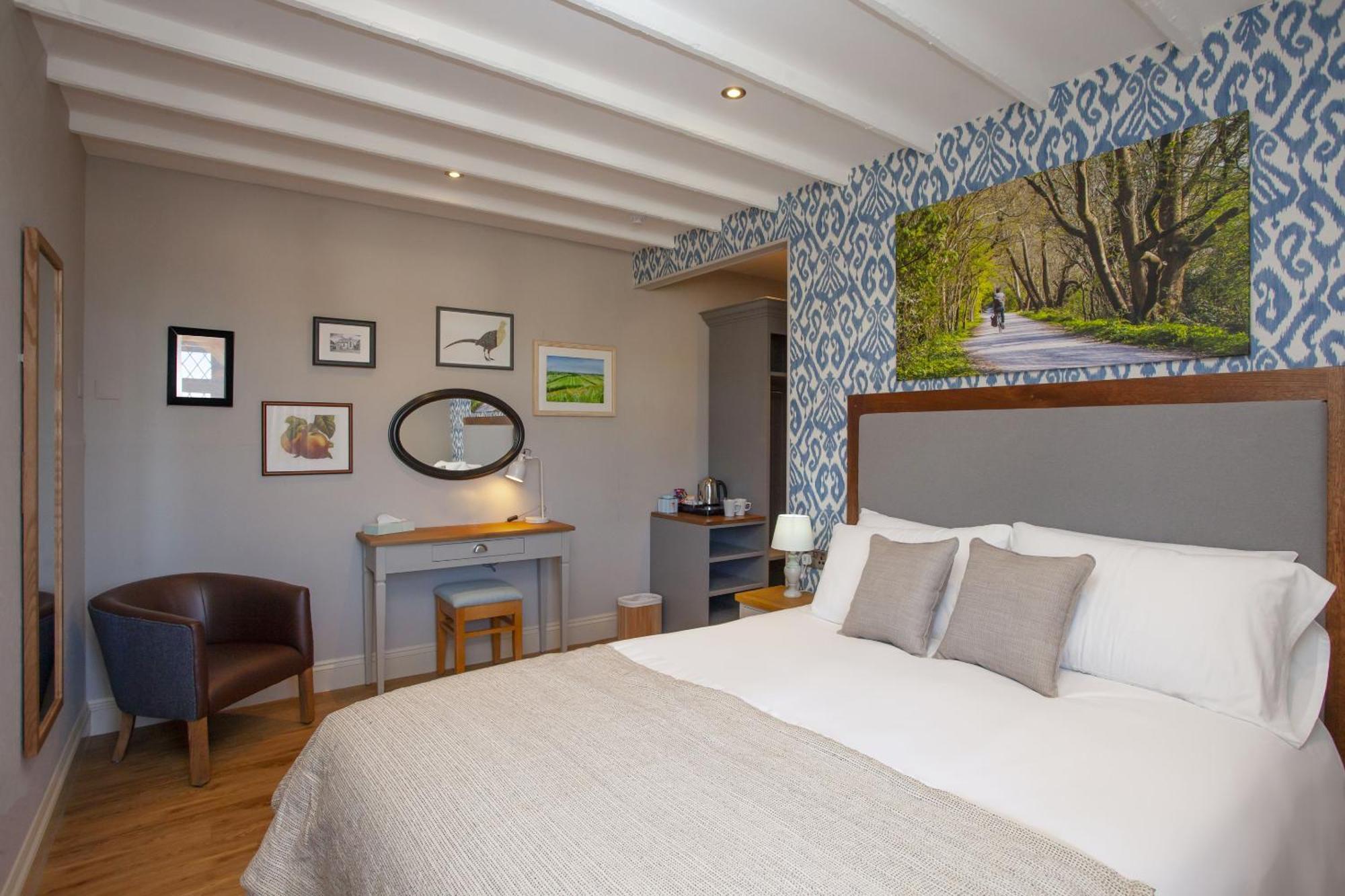 The Woodborough Inn Winscombe Room photo