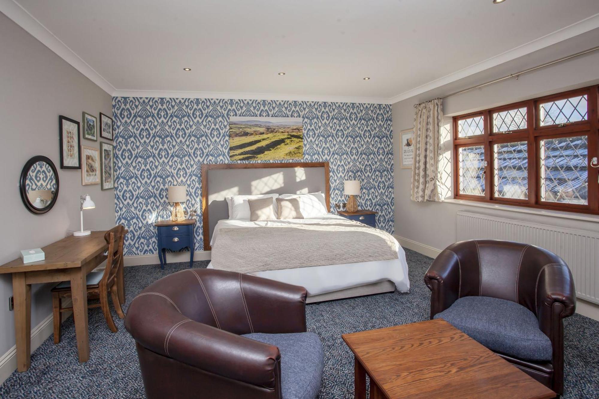 The Woodborough Inn Winscombe Room photo