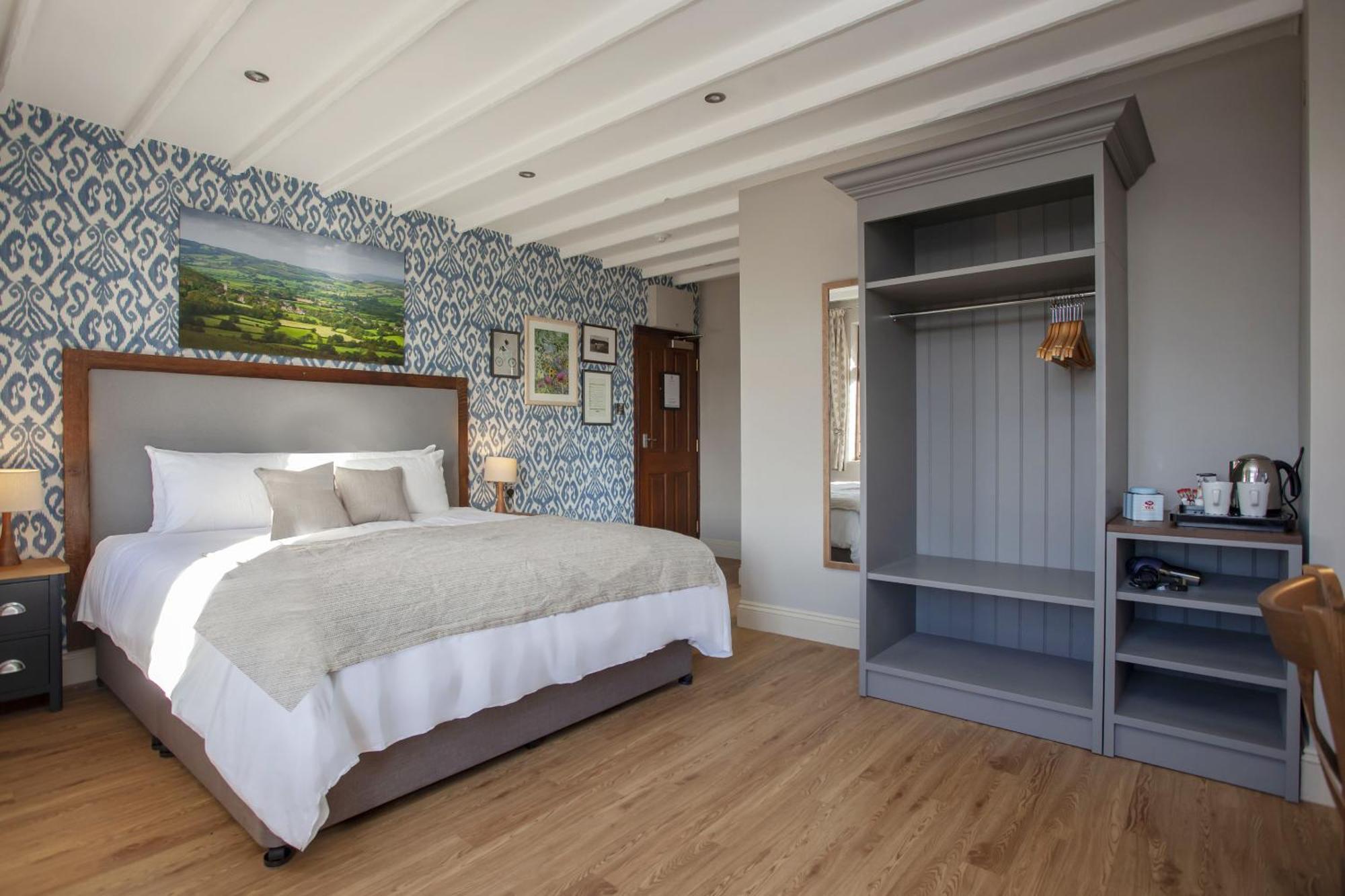 The Woodborough Inn Winscombe Room photo